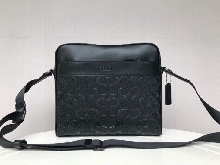 Picture of Coach Mens Bags _SKUfw160730444fw